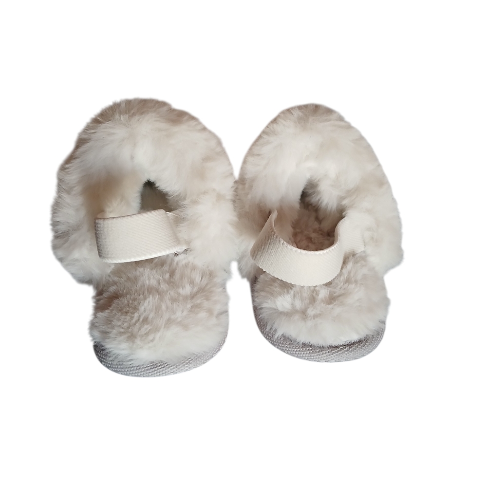 Girls Faux Fur Slippers Size 7.5 Toddler – Cozy Plush Indoor House Shoes - Picture 4 of 6